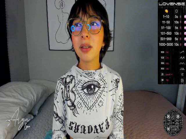 Live sex webcam photo for Arya_Line #255887574