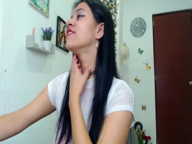 Live sex webcam photo for Lili_cutee #263680623