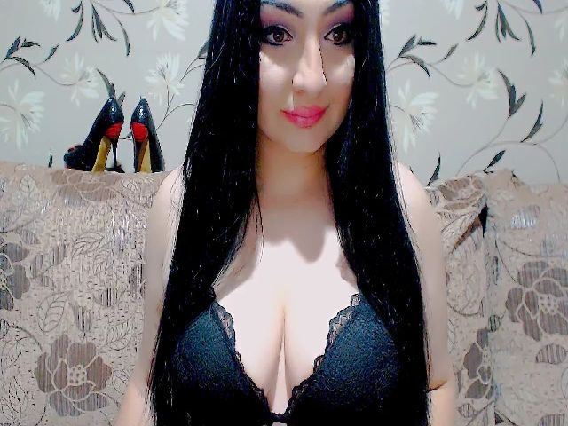 Live sex webcam photo for Cindystar5 #256444132