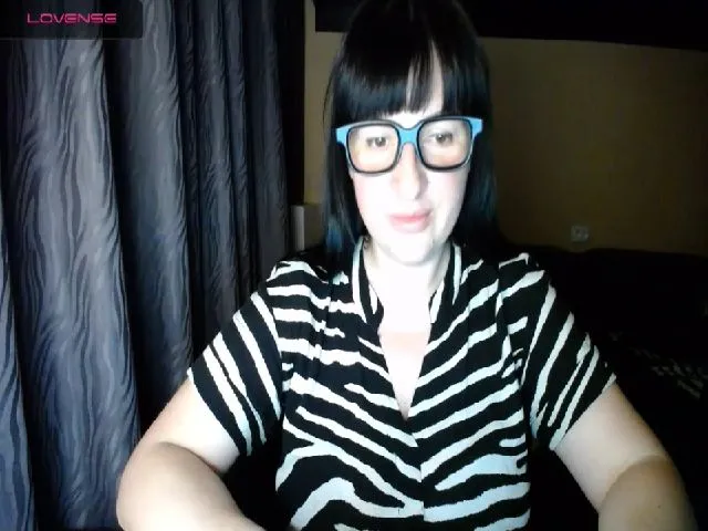 Live sex webcam photo for NoNameXY #264592384