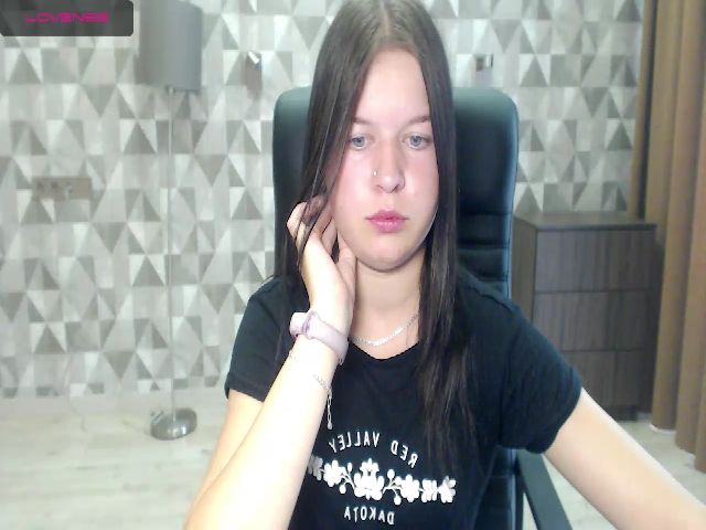 Live sex webcam photo for AnnaFols #254391524