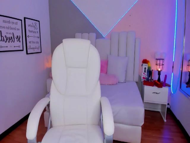 Live sex webcam photo for Anny_nova #263166811