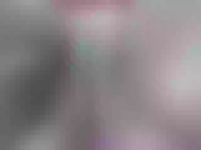 Live sex webcam photo for lilyhung50 #241037697