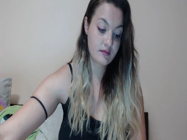 Live sex webcam photo for XArmynnya #257091782