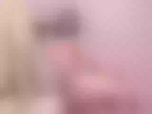 Live sex webcam photo for AliceMuller #287873515