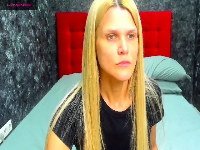 Live sex webcam photo for ProdigyGirl #265035097