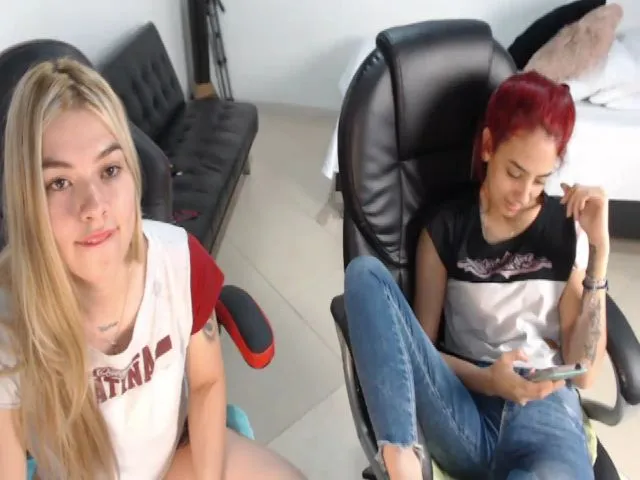 Live sex webcam photo for Thaunhty #256696505