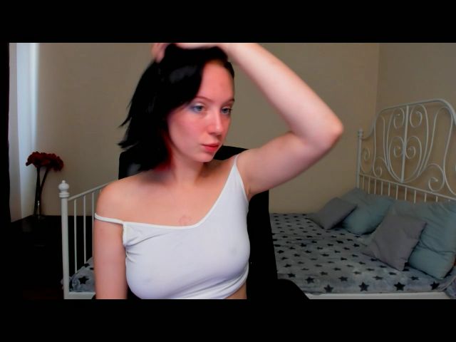 Live sex webcam photo for April_bb #254759649