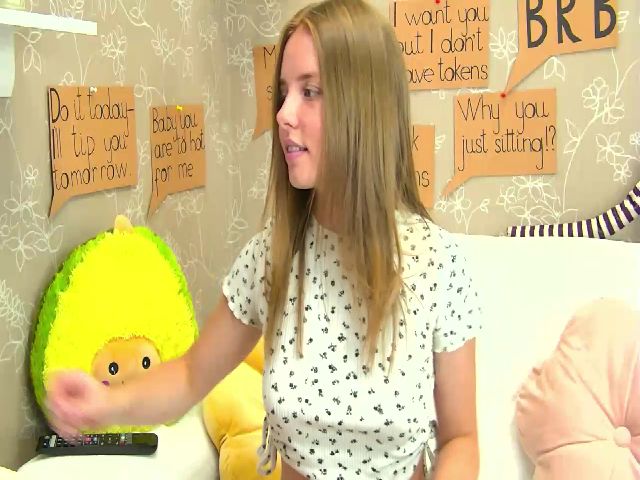 Live sex webcam photo for CaNaDaDi #264793370