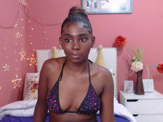 Live sex webcam photo for alahia-diez #241492760