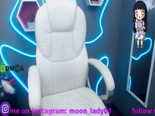 Live sex webcam photo for Moonlady6 #255241259