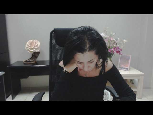 Live sex webcam photo for EruEru #241433823