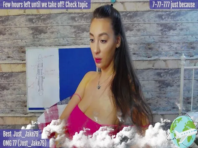 Live sex webcam photo for SkyV_ #255100096