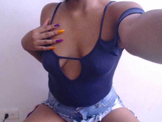 Live sex webcam photo for any18m #265054490