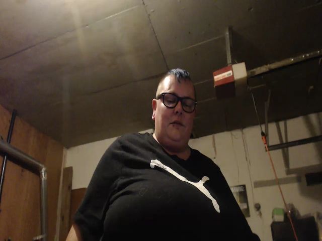 Live sex webcam photo for PunkChick420 #256746248