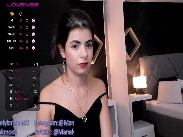 Live sex webcam photo for Manelyk_m #263896879