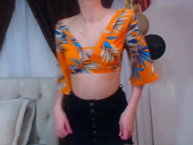 Live sex webcam photo for Karorivero #252382495