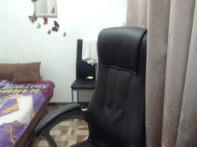 Live sex webcam photo for HereisChelsea #253181441