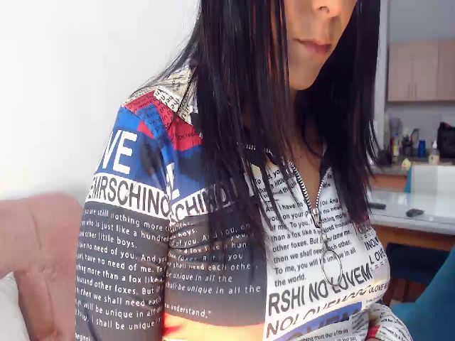 Live sex webcam photo for SalomeFrancoo #258964172