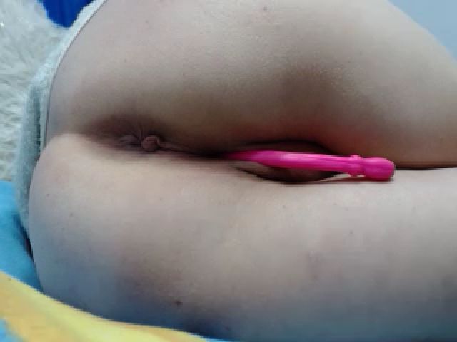 Live sex webcam photo for Honey21_ #252382273