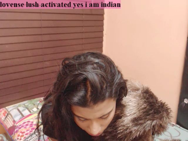 Live sex webcam photo for PARADISEQEEN #259565884