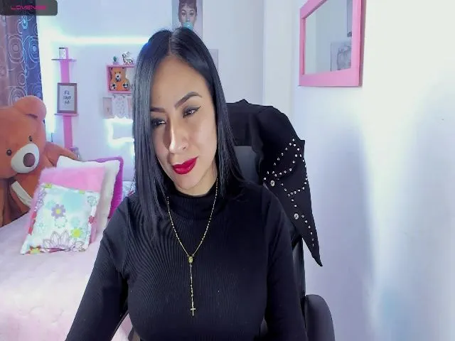 Live sex webcam photo for Paulina2700 #254826064