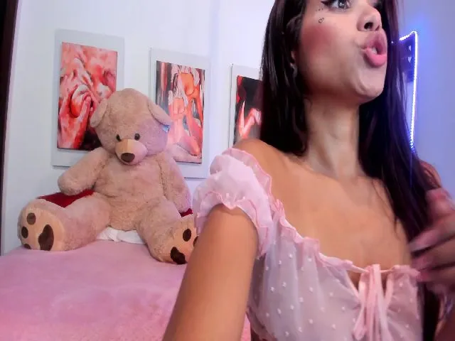 Live sex webcam photo for Annalisa_duff #253587856