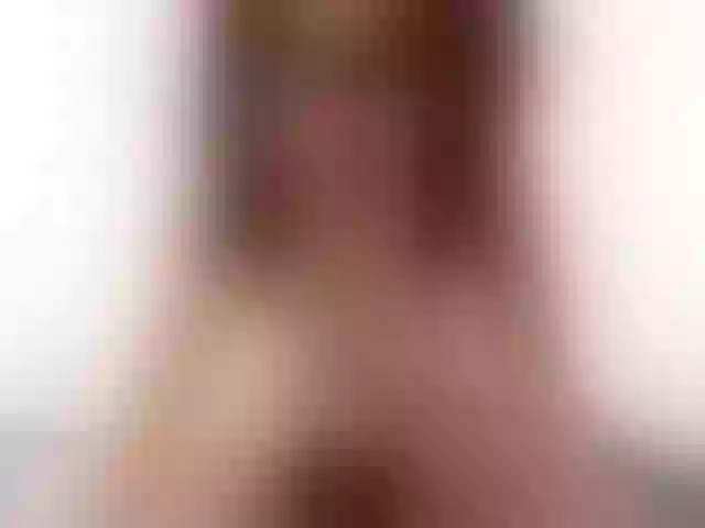 Live sex webcam photo for Carolineback #254005436