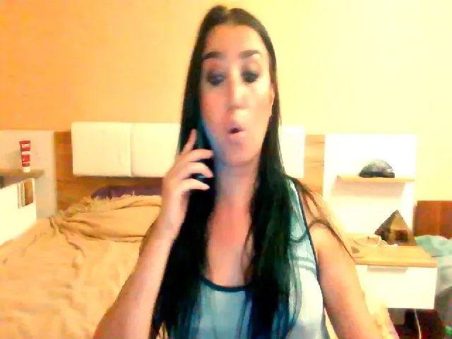Live sex webcam photo for TiptoPanther #260779221