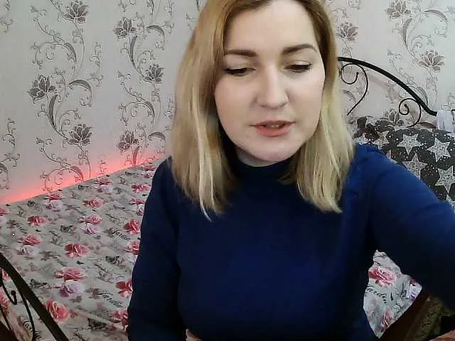 Live sex webcam photo for CladkayaBylos #241165961