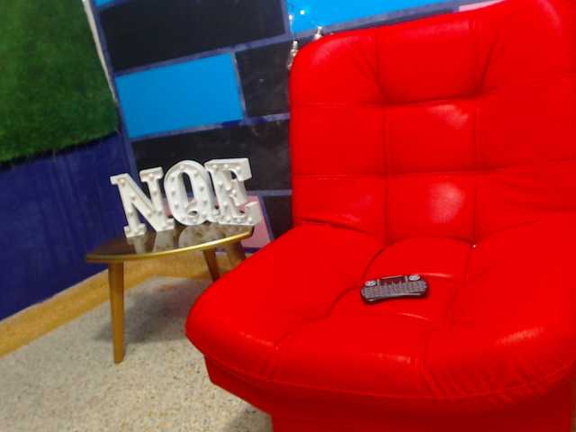 Live sex webcam photo for saranolimits #245446976