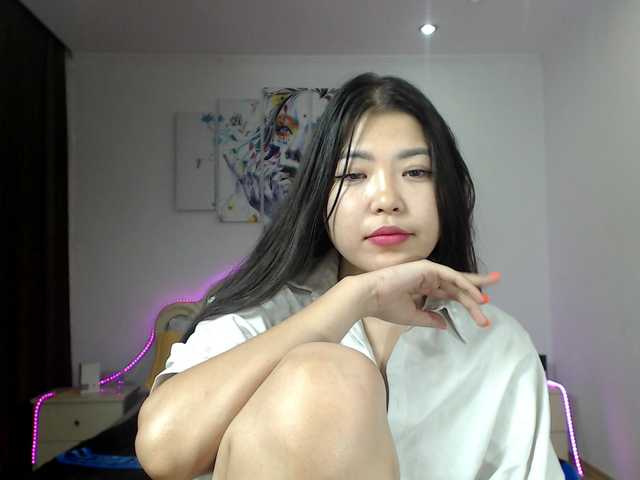 Live sex webcam photo for Divaleena #259251992