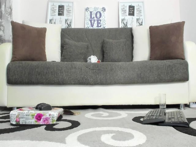 Live sex webcam photo for Jessyblondex #265228505