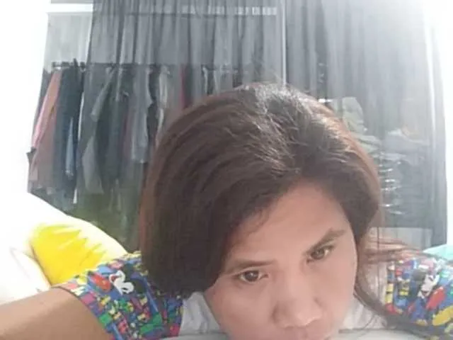 Live sex webcam photo for YourGirl9 #241275150