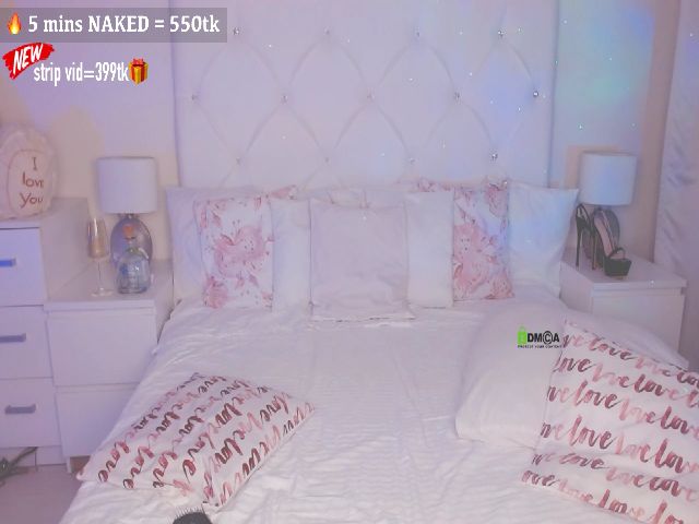 Live sex webcam photo for Lucky_Starr #259799380