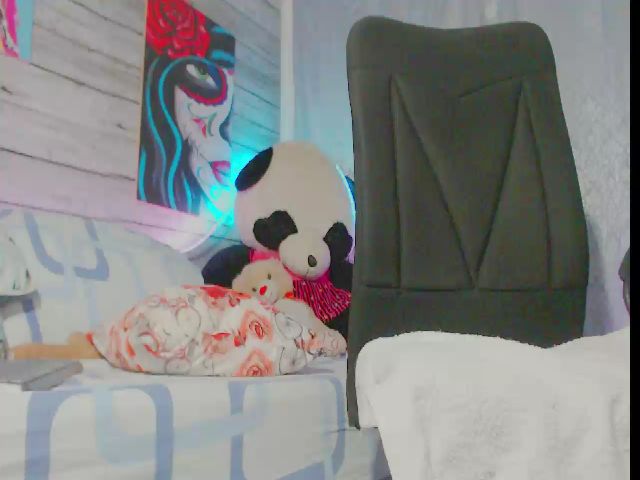 Live sex webcam photo for Lucy_park #255857967