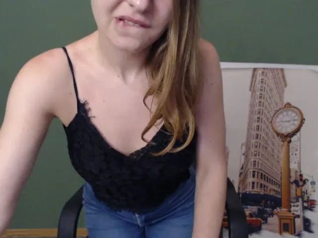 Live sex webcam photo for JettySise #252677491