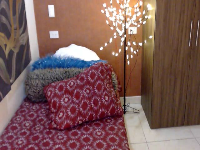 Live sex webcam photo for Forevermanu #255327986