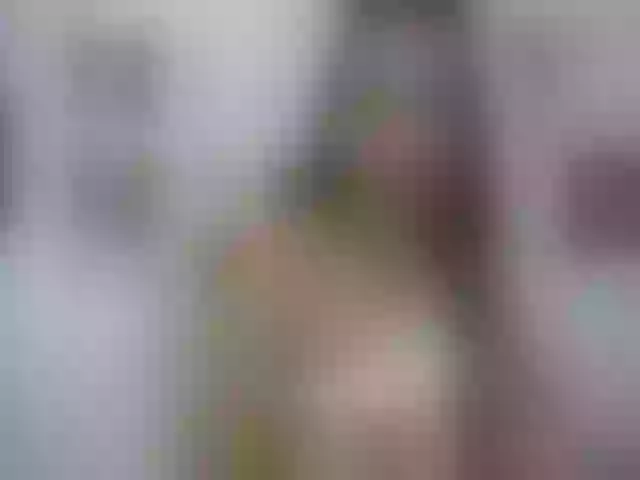 Live sex webcam photo for IndianMama #253449287