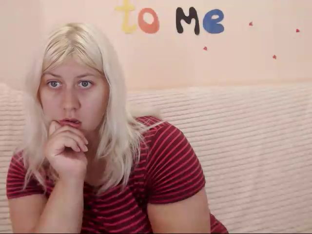 Live sex webcam photo for Kylie_Pag #253312321