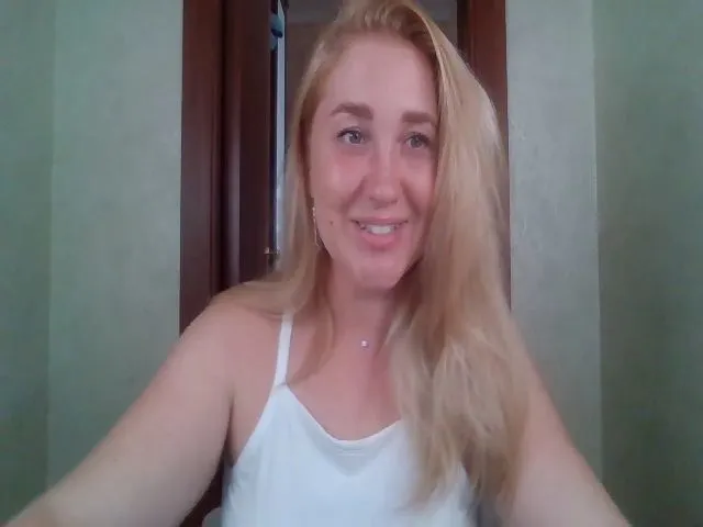 Live sex webcam photo for Ollydoll1 #259330229