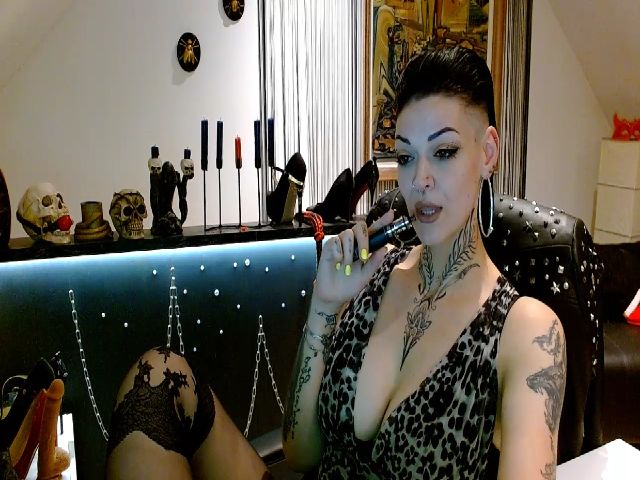 Live sex webcam photo for DaemonInk #263259642