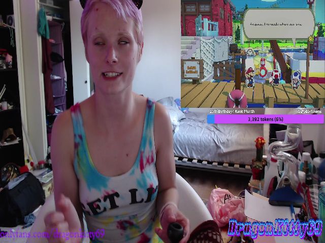 Live sex webcam photo for DragonKitty69 #252908880