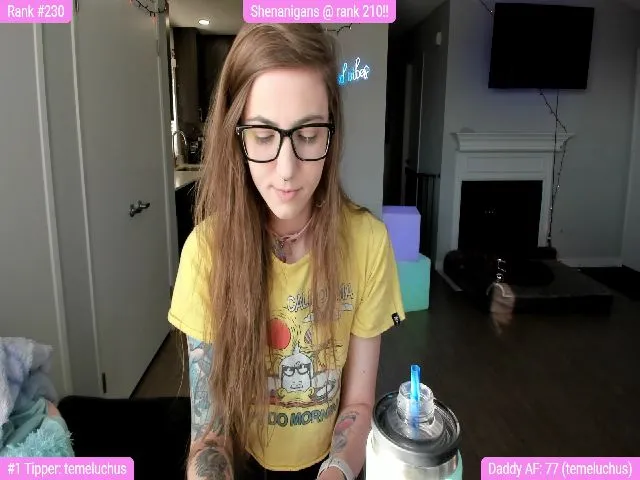 Live sex webcam photo for TheSharkQueen #259649905
