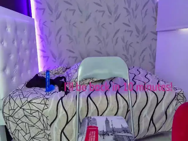 Live sex webcam photo for Katie_teen #261359110