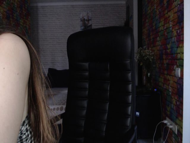 Live sex webcam photo for Kelly_Winter_ #252867794