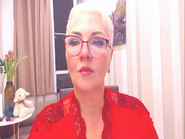 Live sex webcam photo for LadyXAnna #260937363