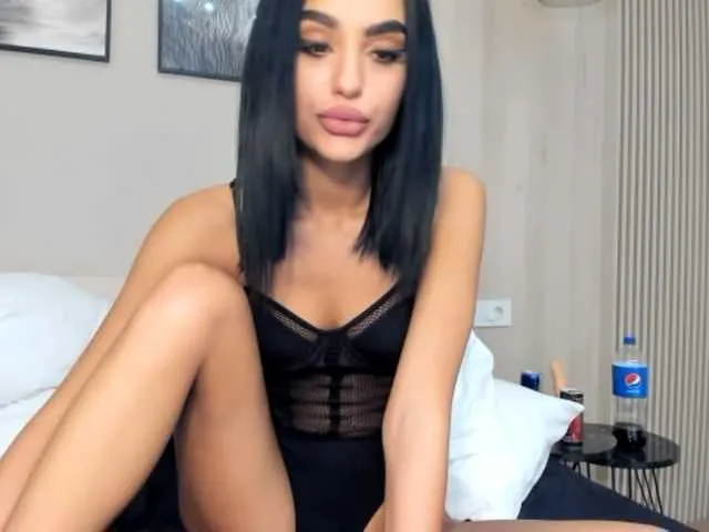 Live sex webcam photo for FantasyDevil #241311736