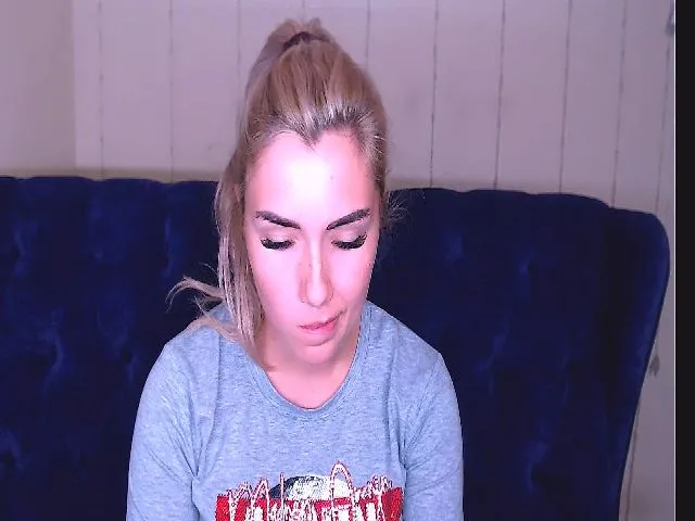 Live sex webcam photo for TrishKlein #263039226