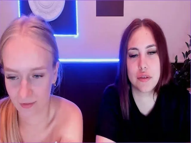 Live sex webcam photo for BeautiAmber #258533270